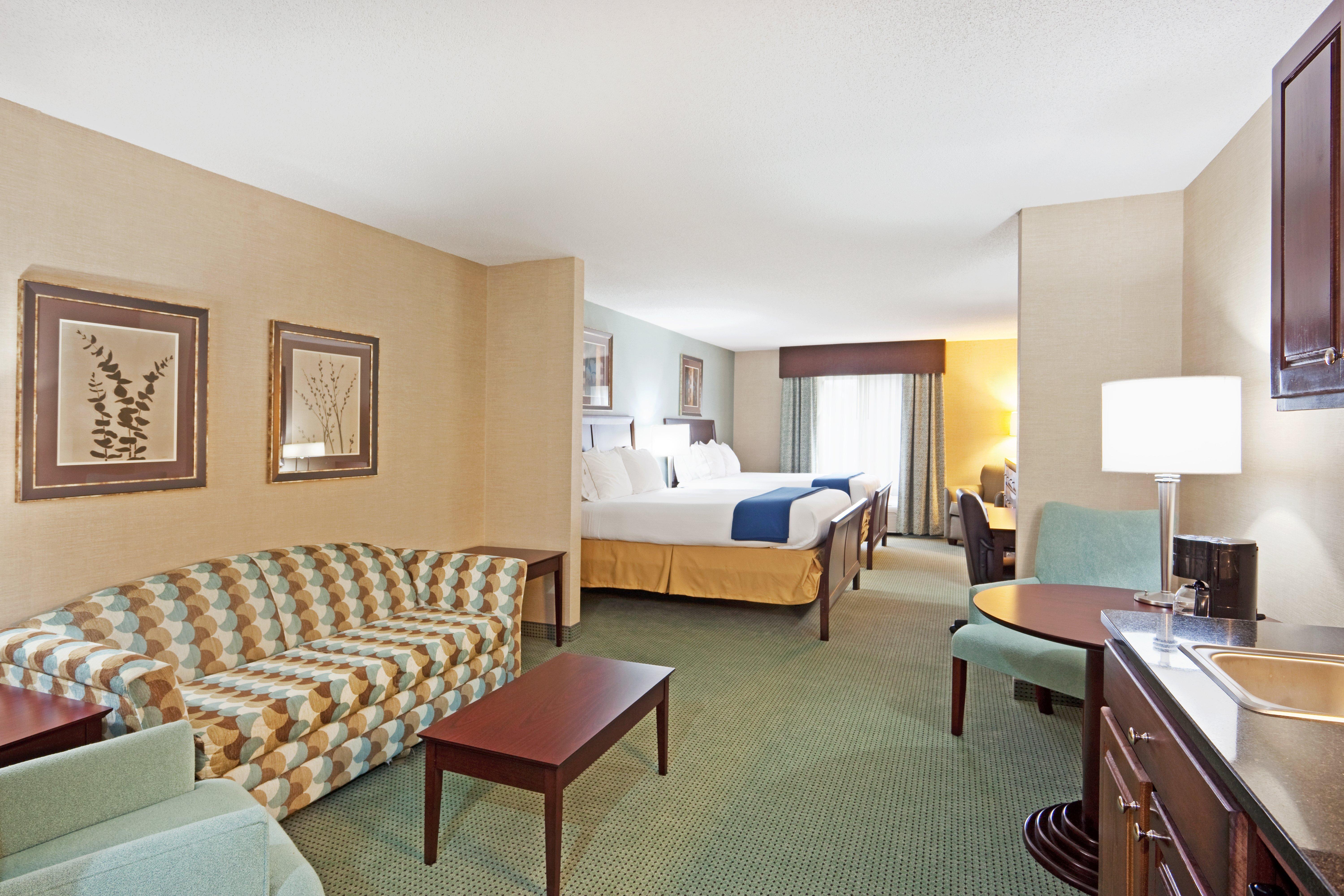 Holiday Inn Express And Suites Meriden By Ihg Bagian luar foto